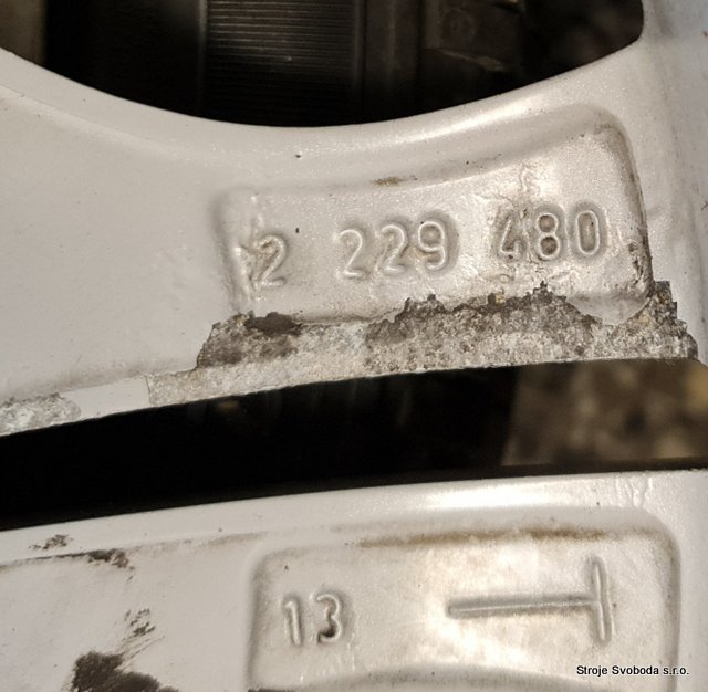 Hliníkové disky originál zimní BMW M3 E46 17" Styling M68  (Hlinikove disky-alu kola original zimni BMW M3 E46 17 Styling M68 7,5Jx17EH2, ET47 7,5Jx17EH2, ET25 2229980 2229480 22545 R17 (14).jpg)